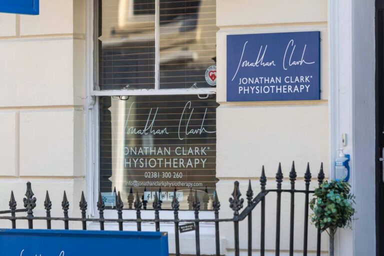 19 Oxford Street 1 Jonathan Clark Physio Web 7